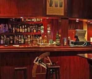 Bar (in der Unterkunft)