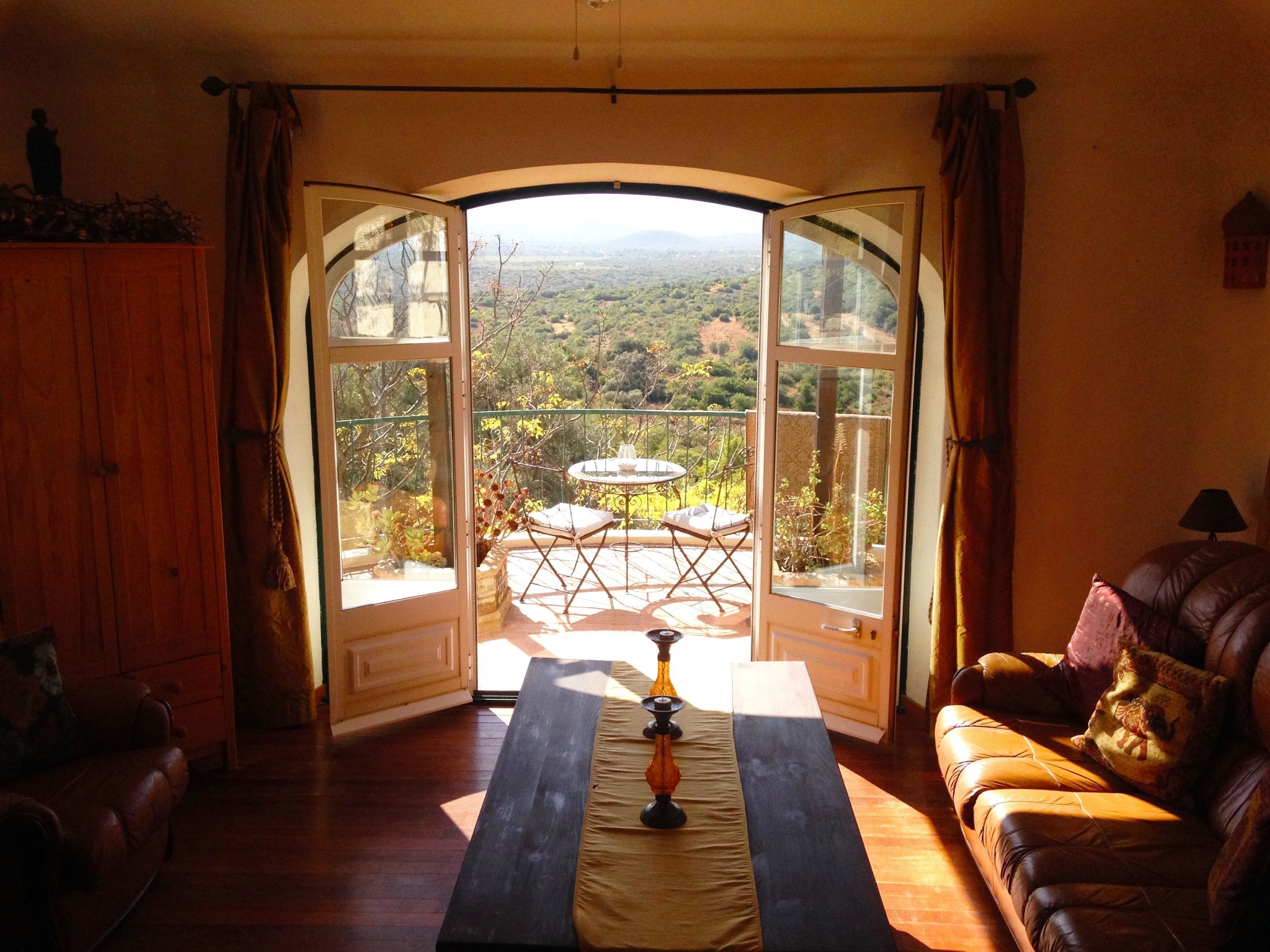 Luxury Suite, 1 Bedroom, Valley View, Mountainside | Living room