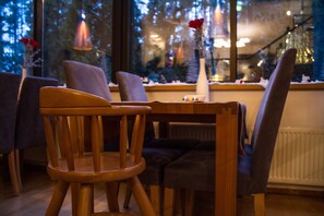 Family dining - Hotel Fjalar (Salo)