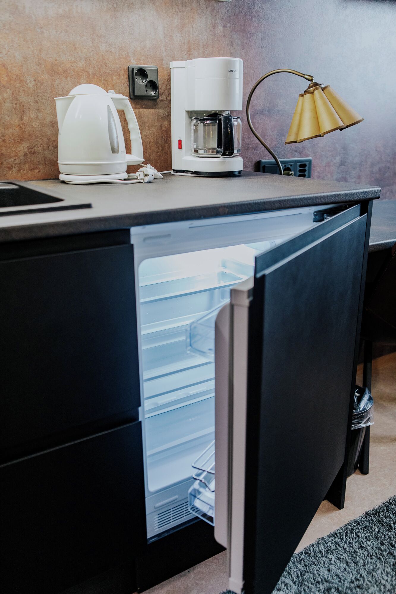 standard twin room, 2 single beds | private kitchen