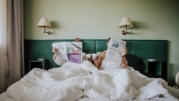 Dobbeltrom – standard | Minibar, skrivebord, blendingsgardiner og strykejern/-brett