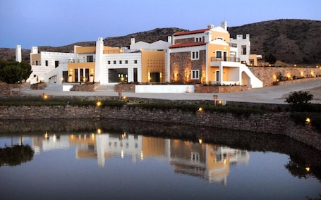 Exterior. Delina Mountain Resort