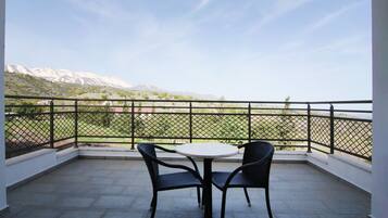 Suite Exécutive, vue montagne | Balcon