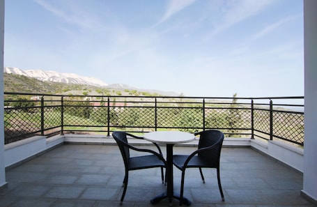 Balcón. Delina Mountain Resort
