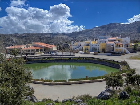 Fachada de la propiedad. Delina Mountain Resort