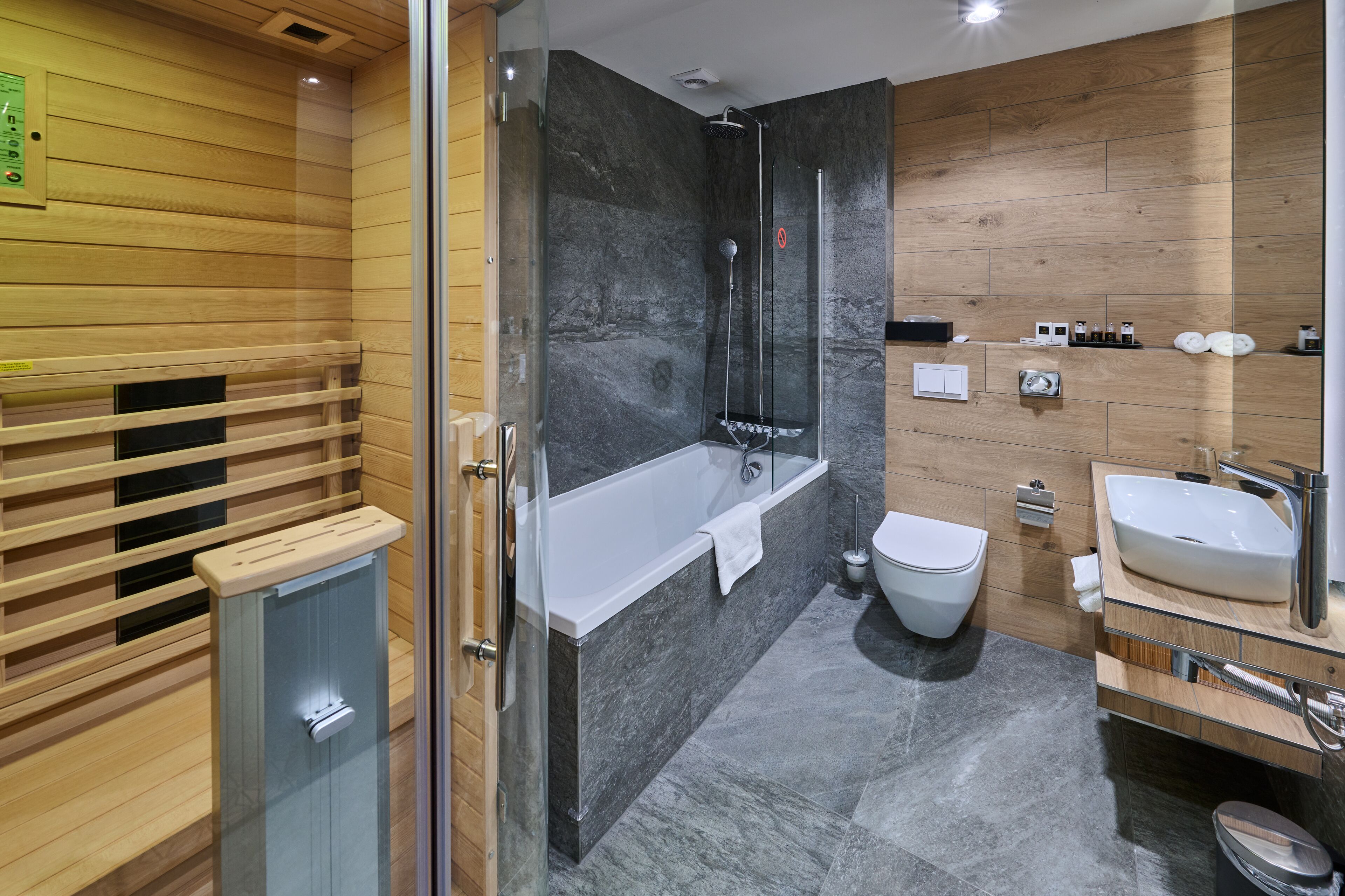 Premium Room, 1 King Bed, Sauna