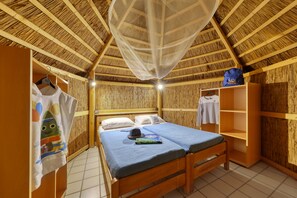 Comfort Bungalow (USB, Indoor Lighting, WiFi) | 床單