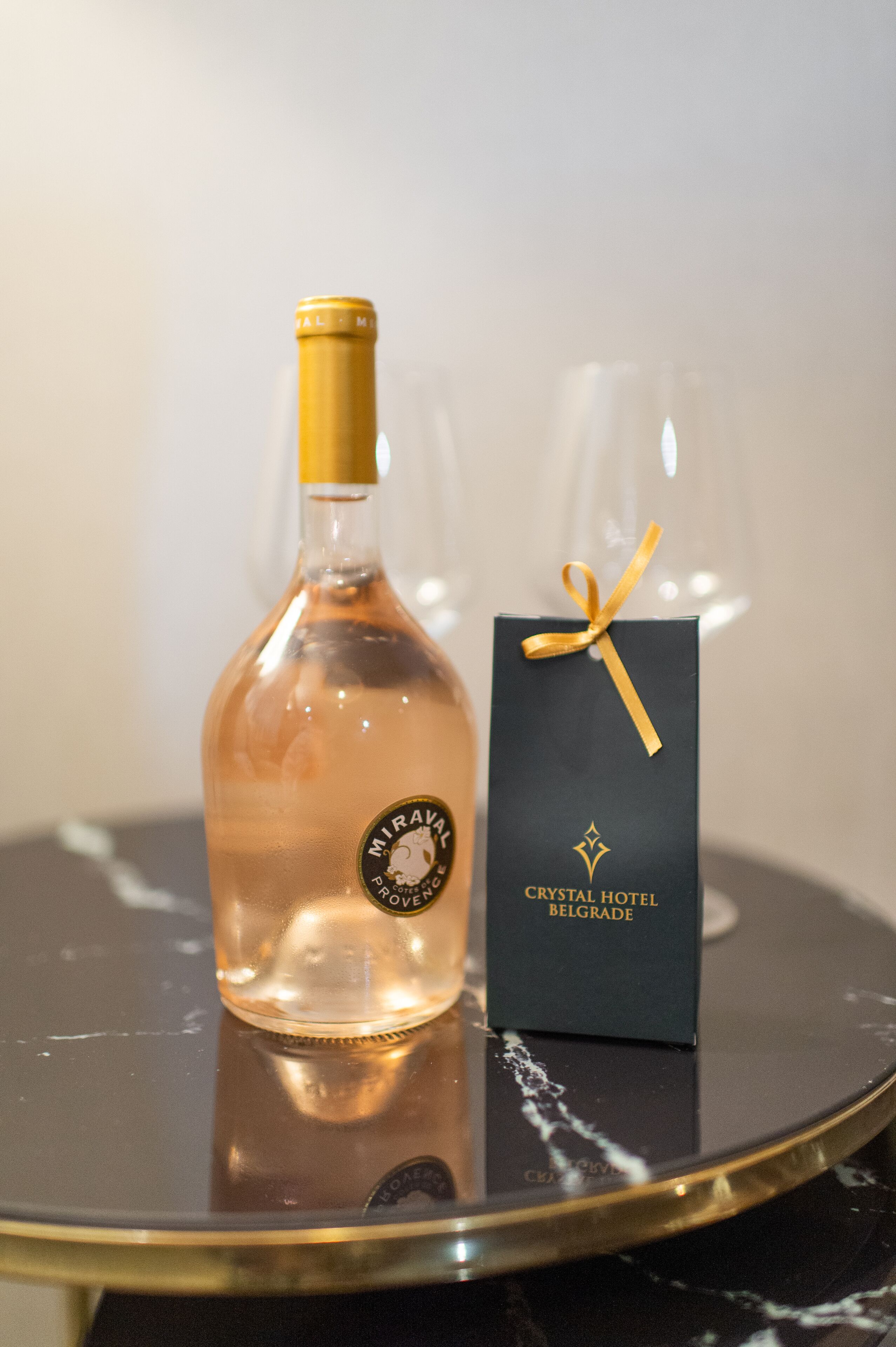 business suite, 1 king bed | living area | flat-screen tv, pay films, heated floors