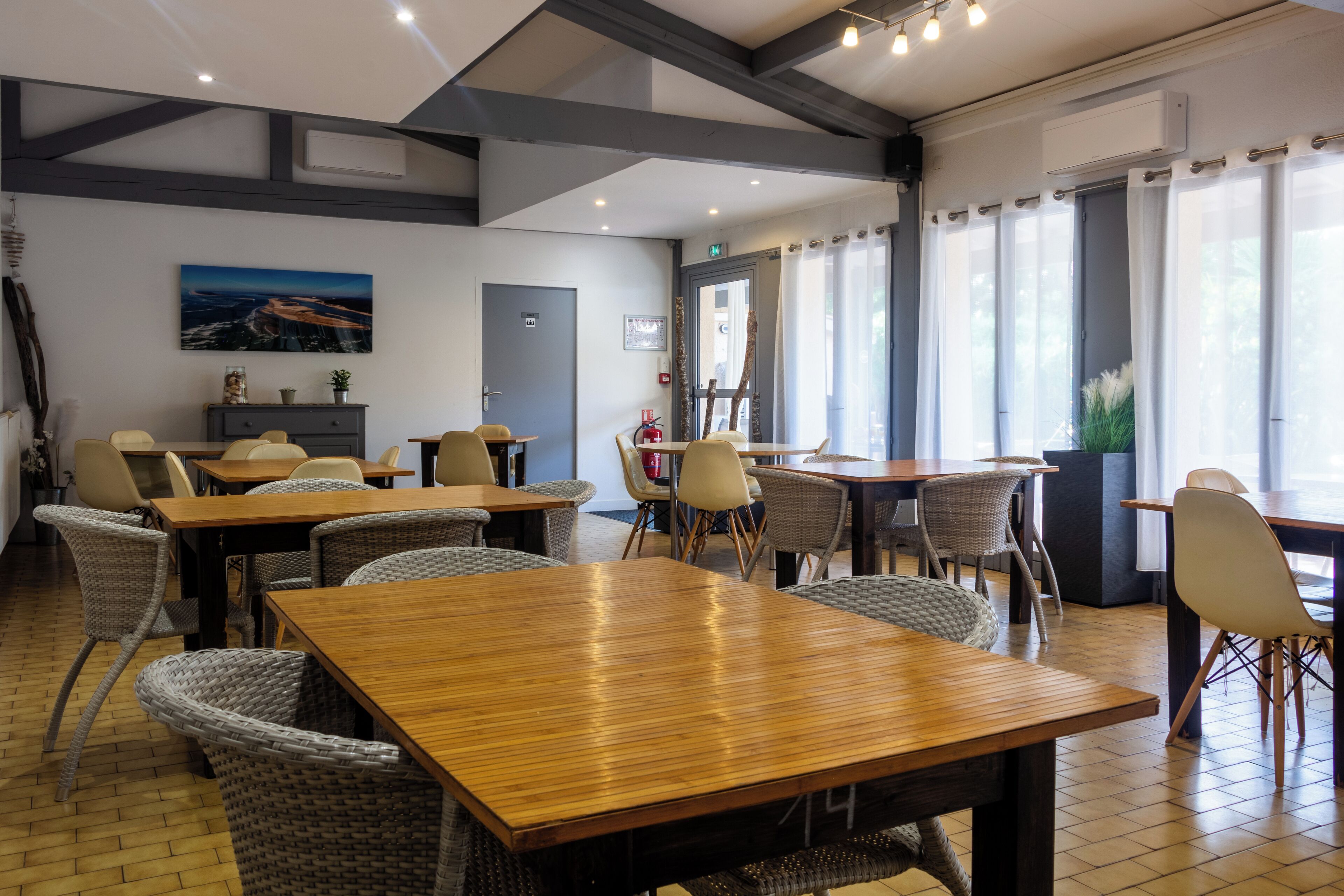 Daily buffet breakfast (EUR 8.00 per person)