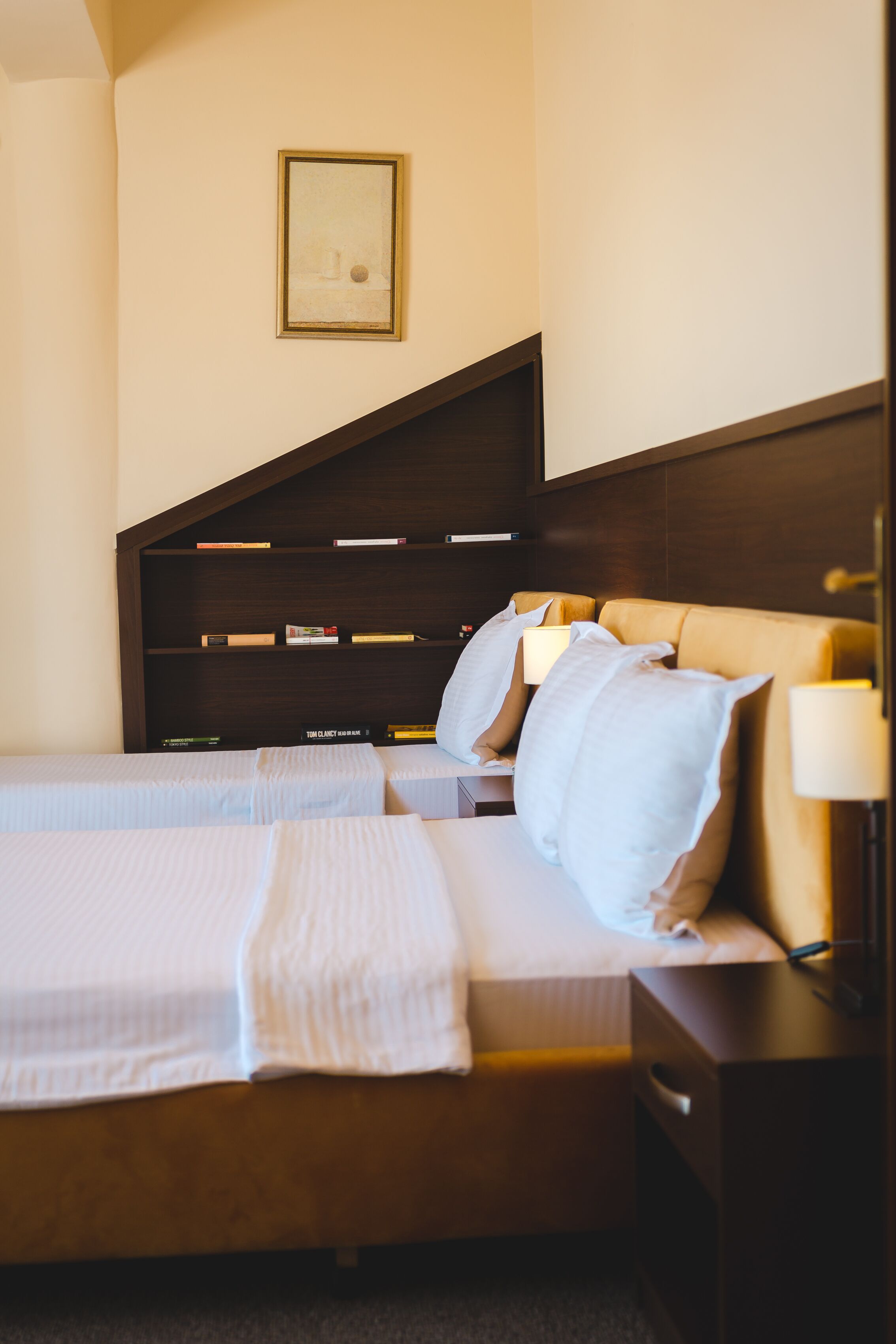 triple room | minibar, in-room safe, desk, blackout curtains