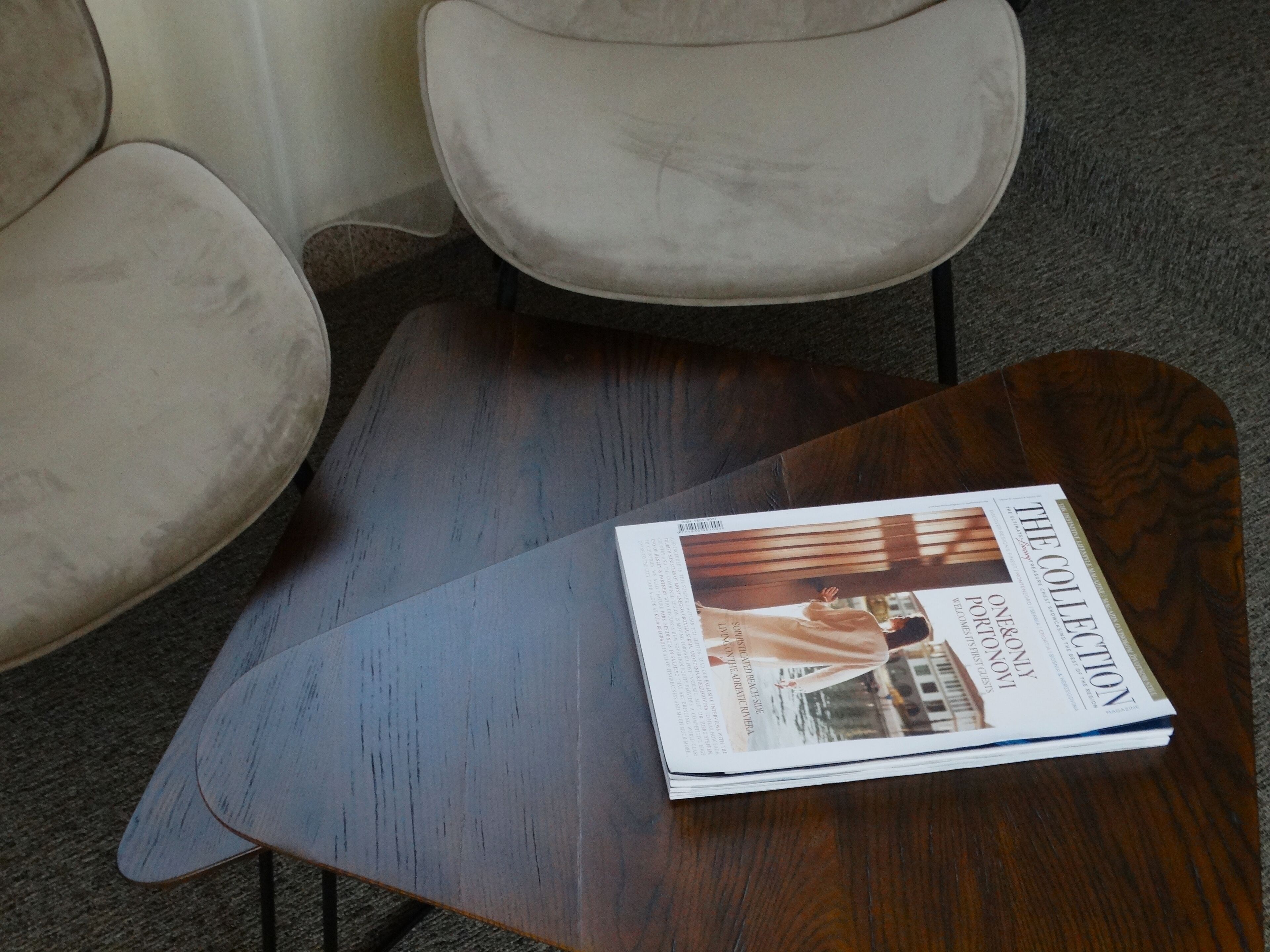 deluxe suite | minibar, in-room safe, desk, blackout curtains