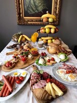 Desayuno buffet incluido todos los días 