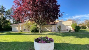 Property grounds - Hôtel La Dame Du Lac (Monflanquin)