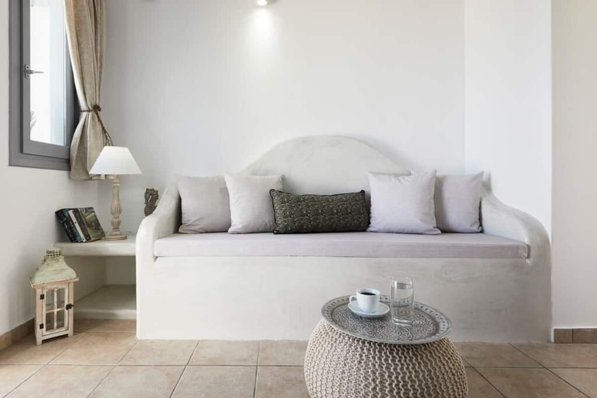 Surmatelas, bureau, rideaux occultants, chambres insonorisées