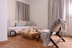 Superior Sea View Suite | 50m2 | Memory foam-senger, safe på rommet og skrivebord