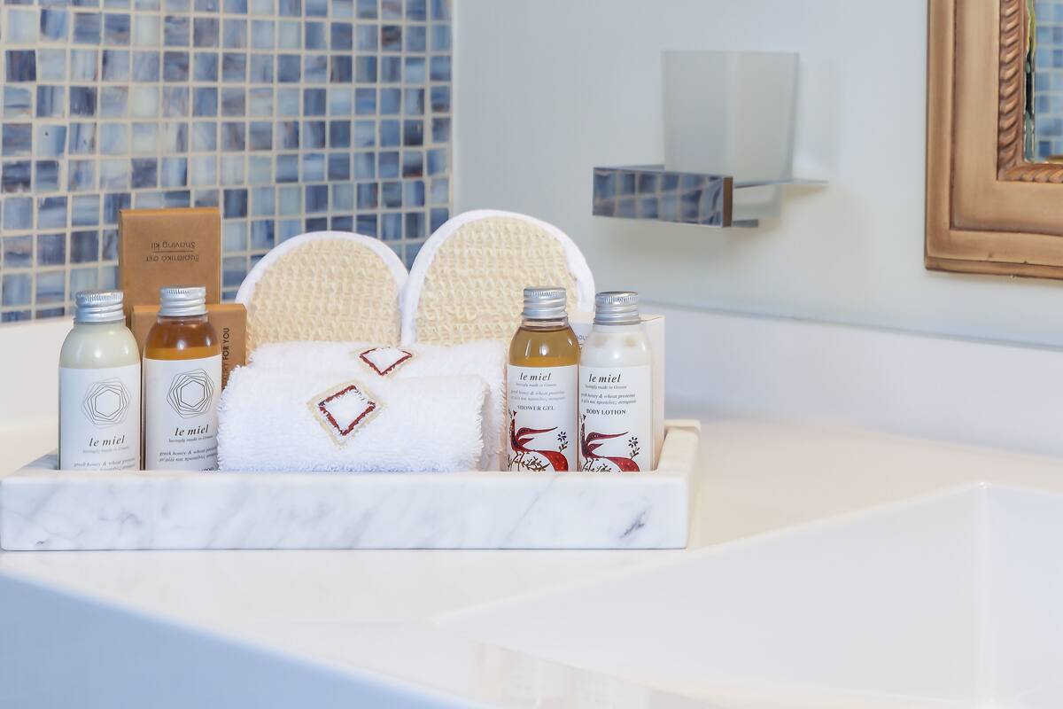 two - level windmill suite | 60m2 | bathroom | shower, designer toiletries, hair dryer, bathrobes