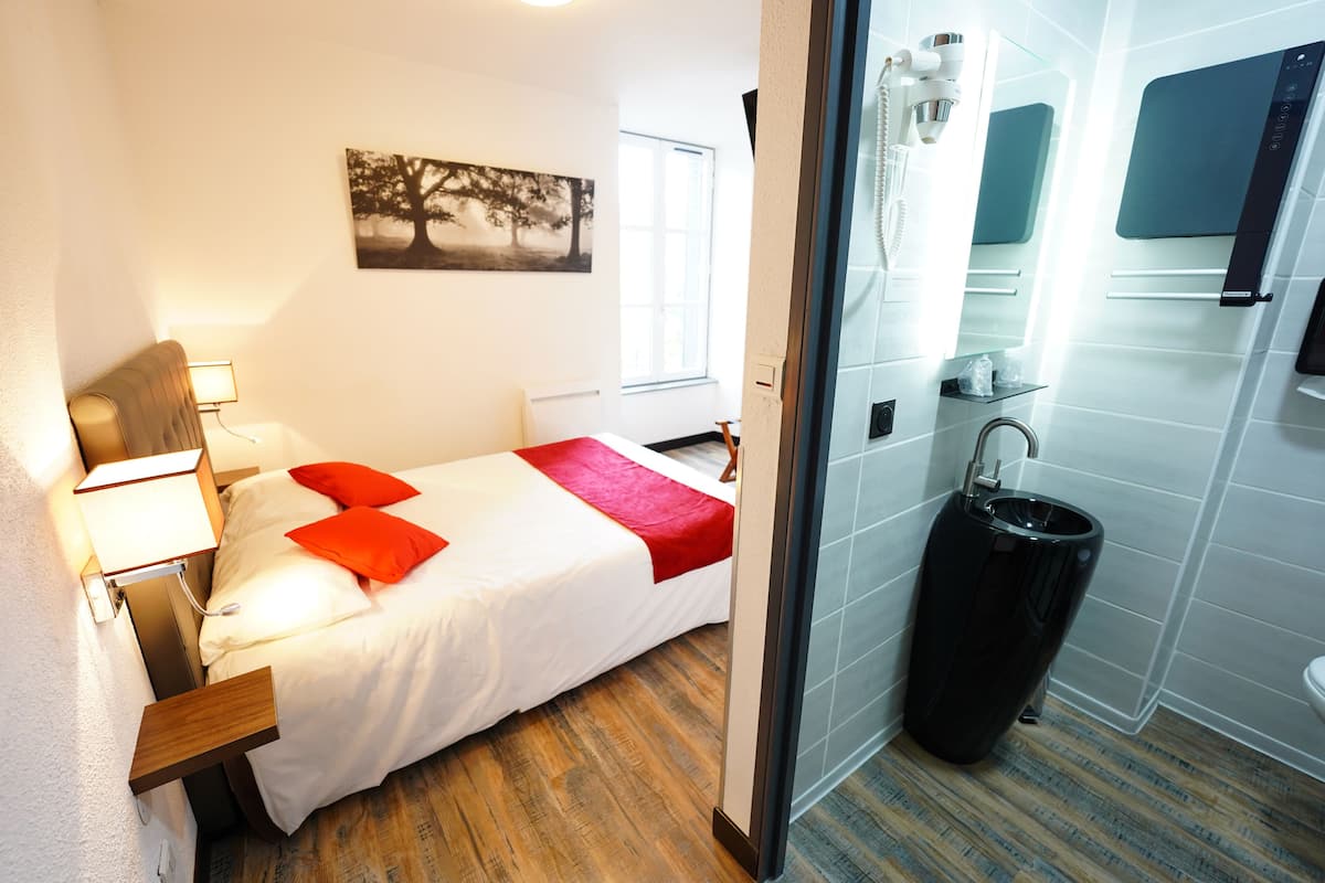 double room | desk, free wifi