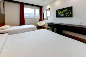 Standard Triple Room, Non Smoking | 1 bedroom, down comforters, Select Comfort beds, in-room safe