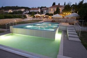 Outdoor pool - Hotel Borik (Lumbarda)