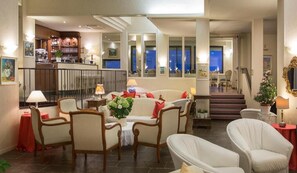 Breakfast, lunch, dinner served; Mediterranean cuisine  - Hotel Admiral (Riccione)