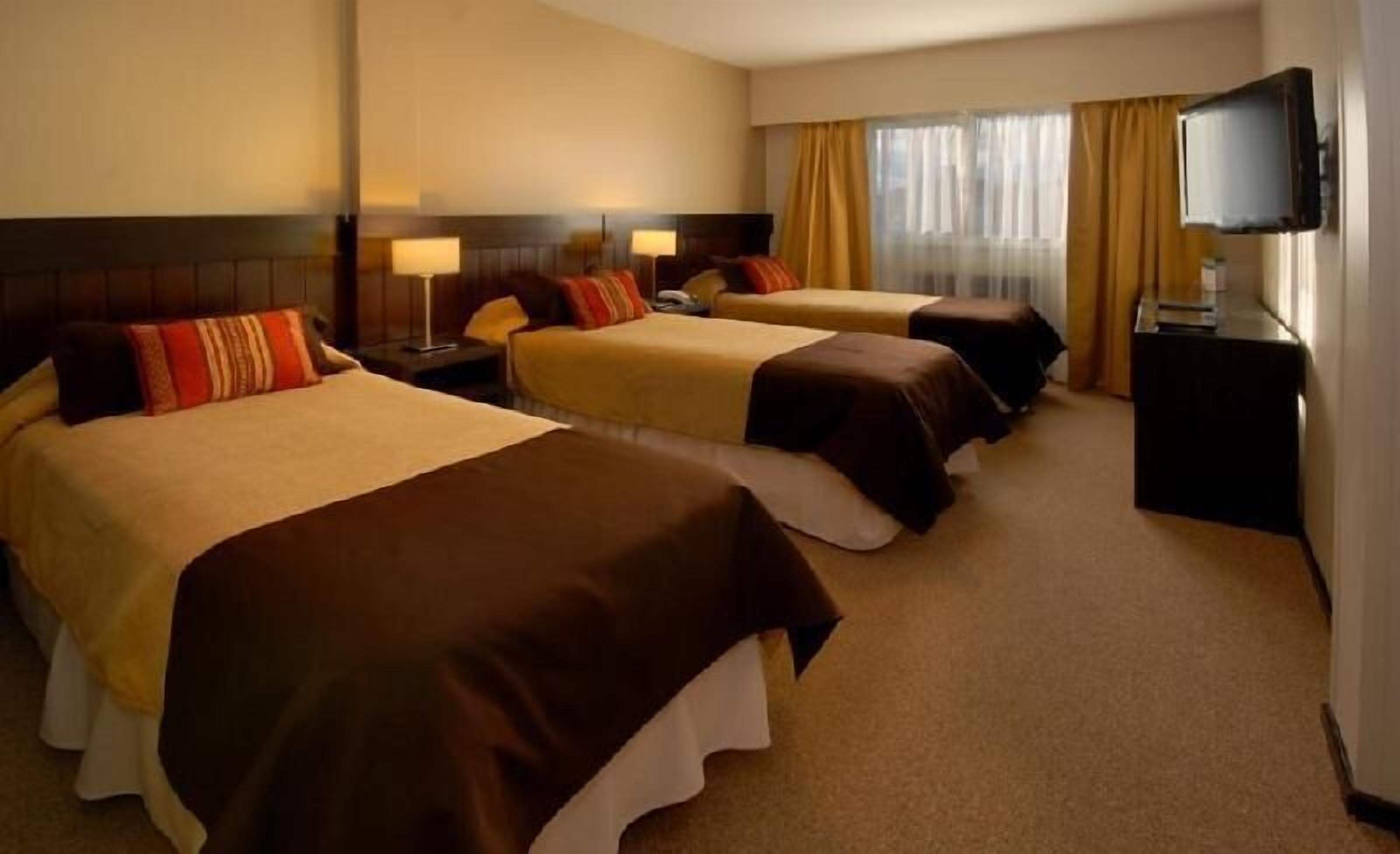 Literie hypoallergénique, minibar, coffres-forts dans les chambres