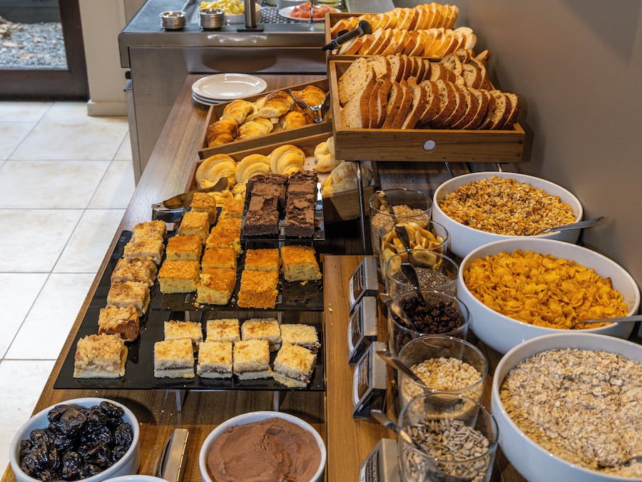 Free daily buffet breakfast