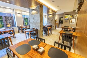 Desayuno buffet incluido todos los días 