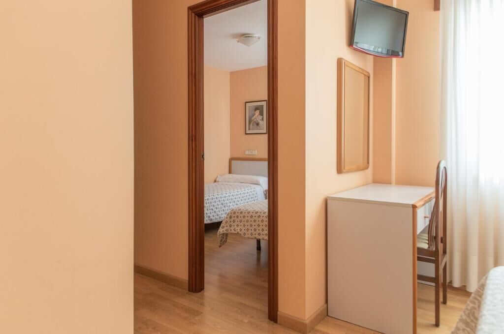 frette italian sheets, premium bedding, tempur-pedic beds, minibar