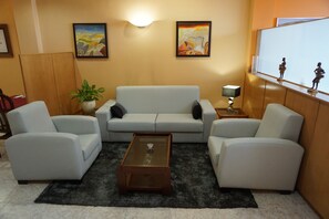 Sala de estar en el lobby