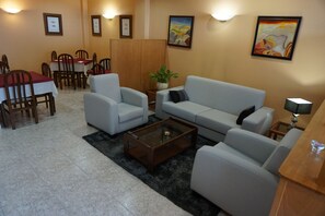 Sala de estar en el lobby