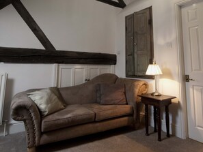 Bureau, fer et planche à repasser, accès au Wi-Fi (inclus)