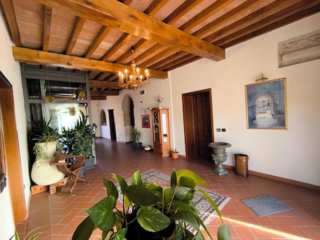 Hall. Volivia Relais Exclusive