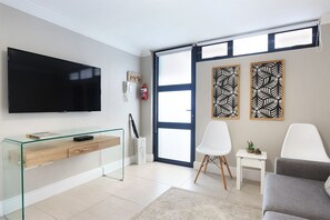 디럭스 아파트, 침실 1개 | 저자극성 침구, 메모리폼 침대, 객실 내 금고, 방음 설비