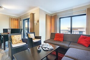 MANDELAS GOLD- 2 BEDROOM 2 BATHAPARTMENT | Hypoallergeen beddengoed, bedden met traagschuimmatras