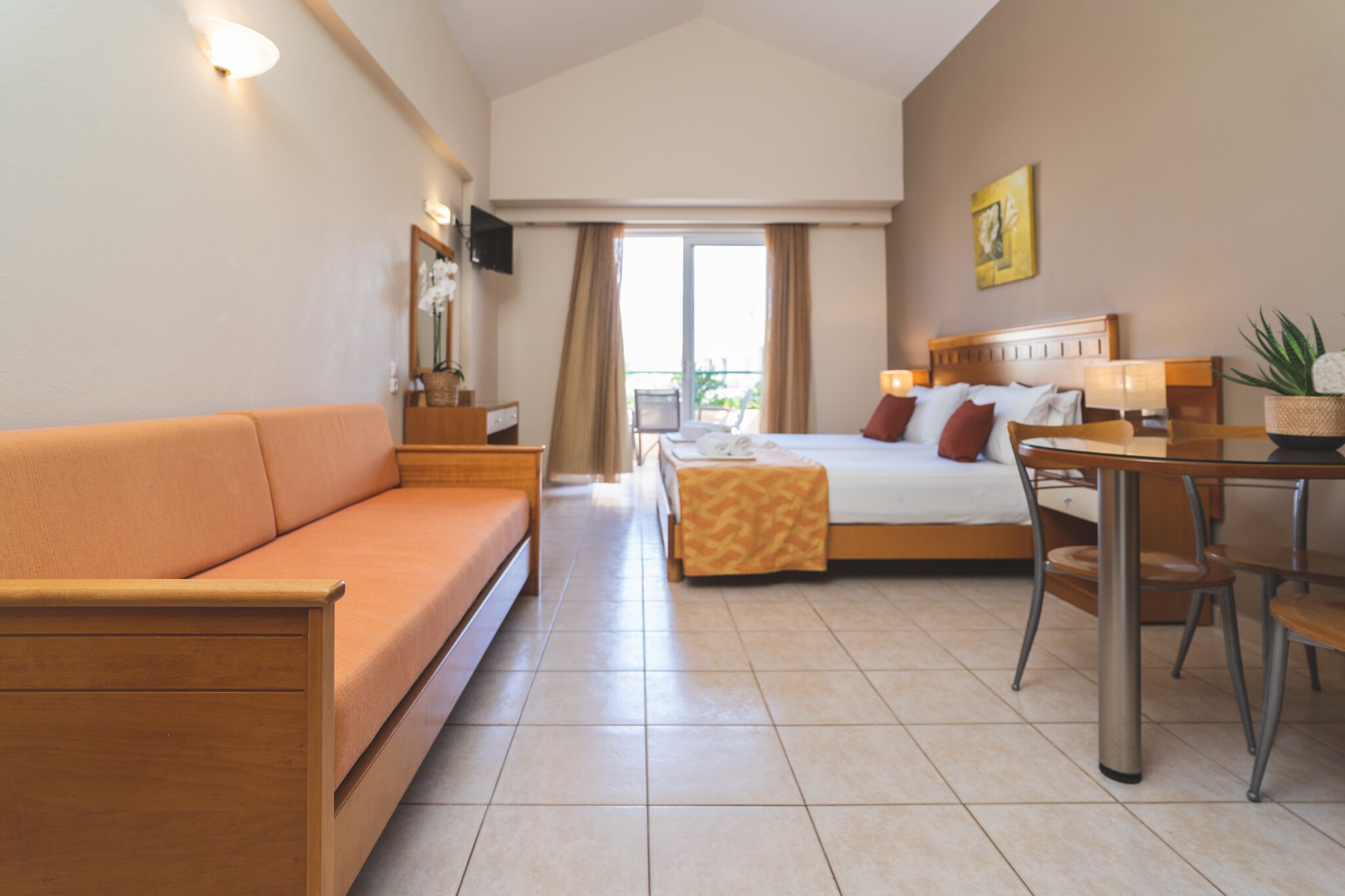 superior studio | 1 bedroom, blackout curtains, iron/ironing board, free cots/infant beds