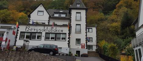 Voorkant van accommodatie