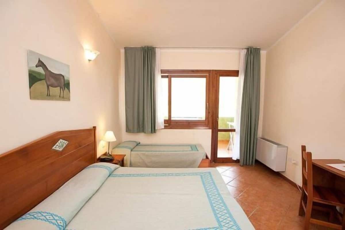 Minibar, in-room safe, desk, soundproofing