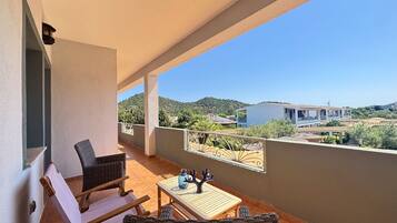 Habitación cuádruple superior | Terraza o patio