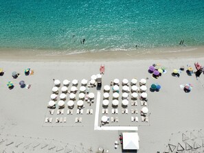 Playa privada en los alrededores y traslado desde/hacia la playa 
