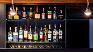 Bar (på overnatningsstedet)