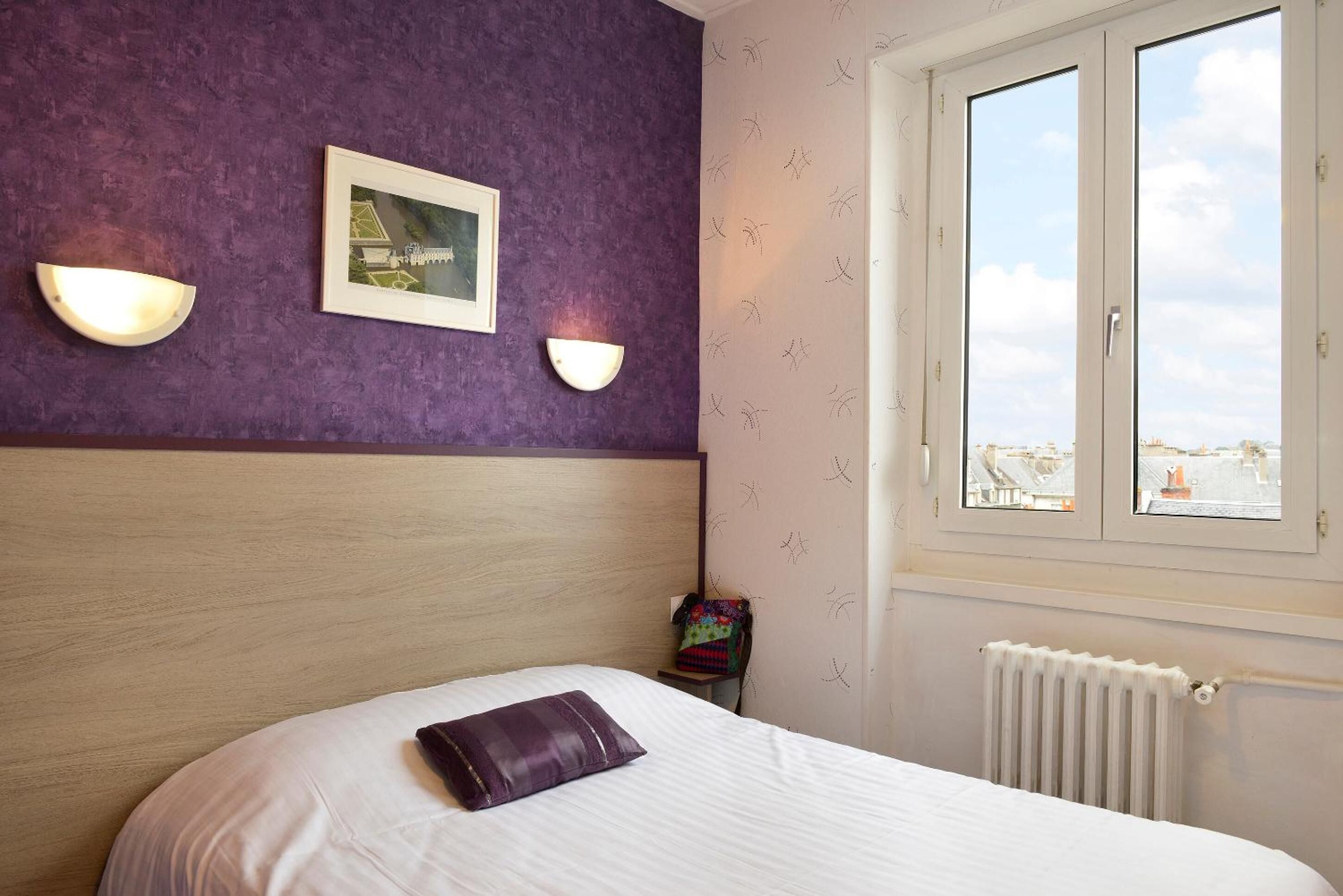 economy double room | in-room safe, desk, soundproofing, free wifi