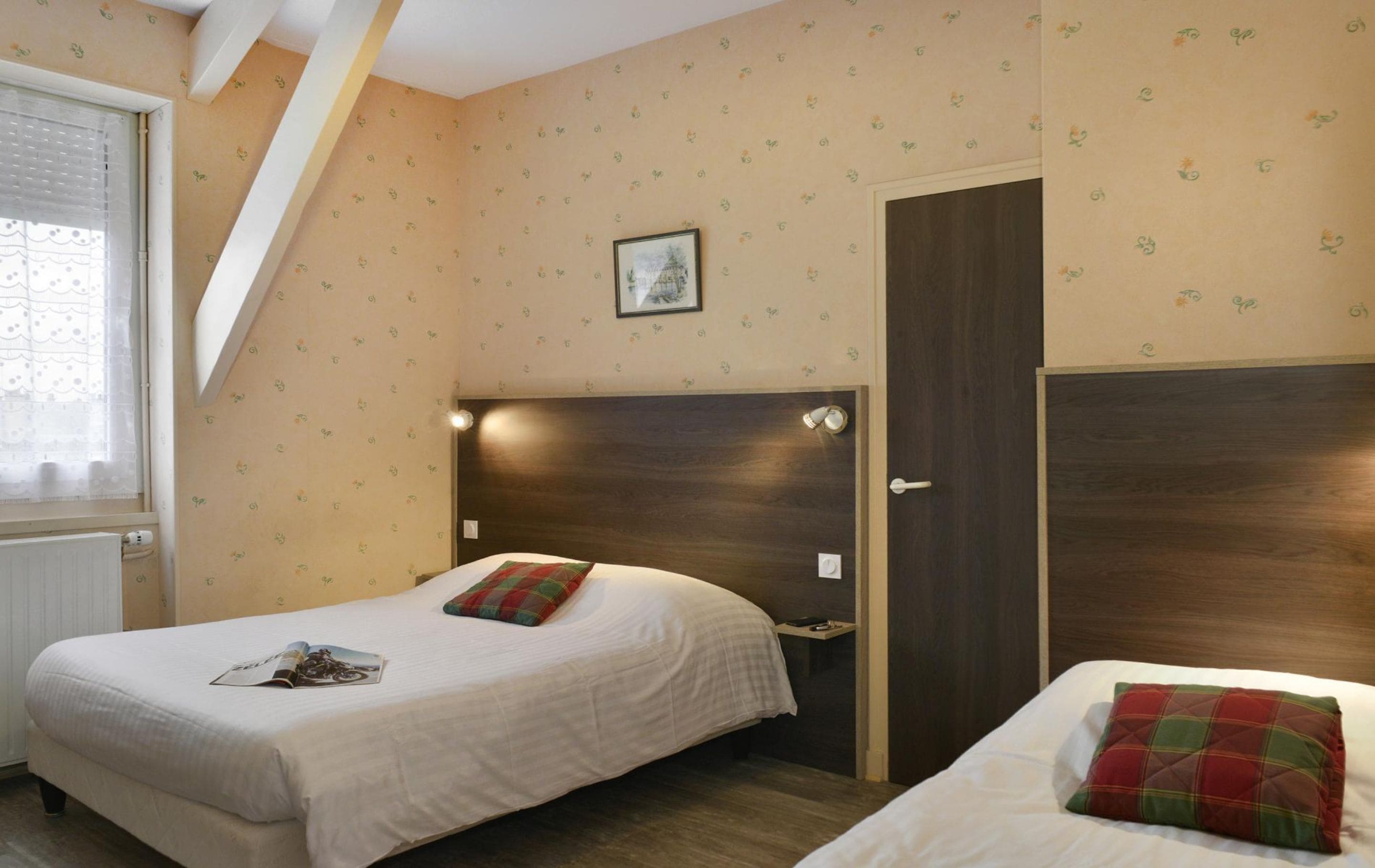 superior triple room | in-room safe, desk, soundproofing, free wifi