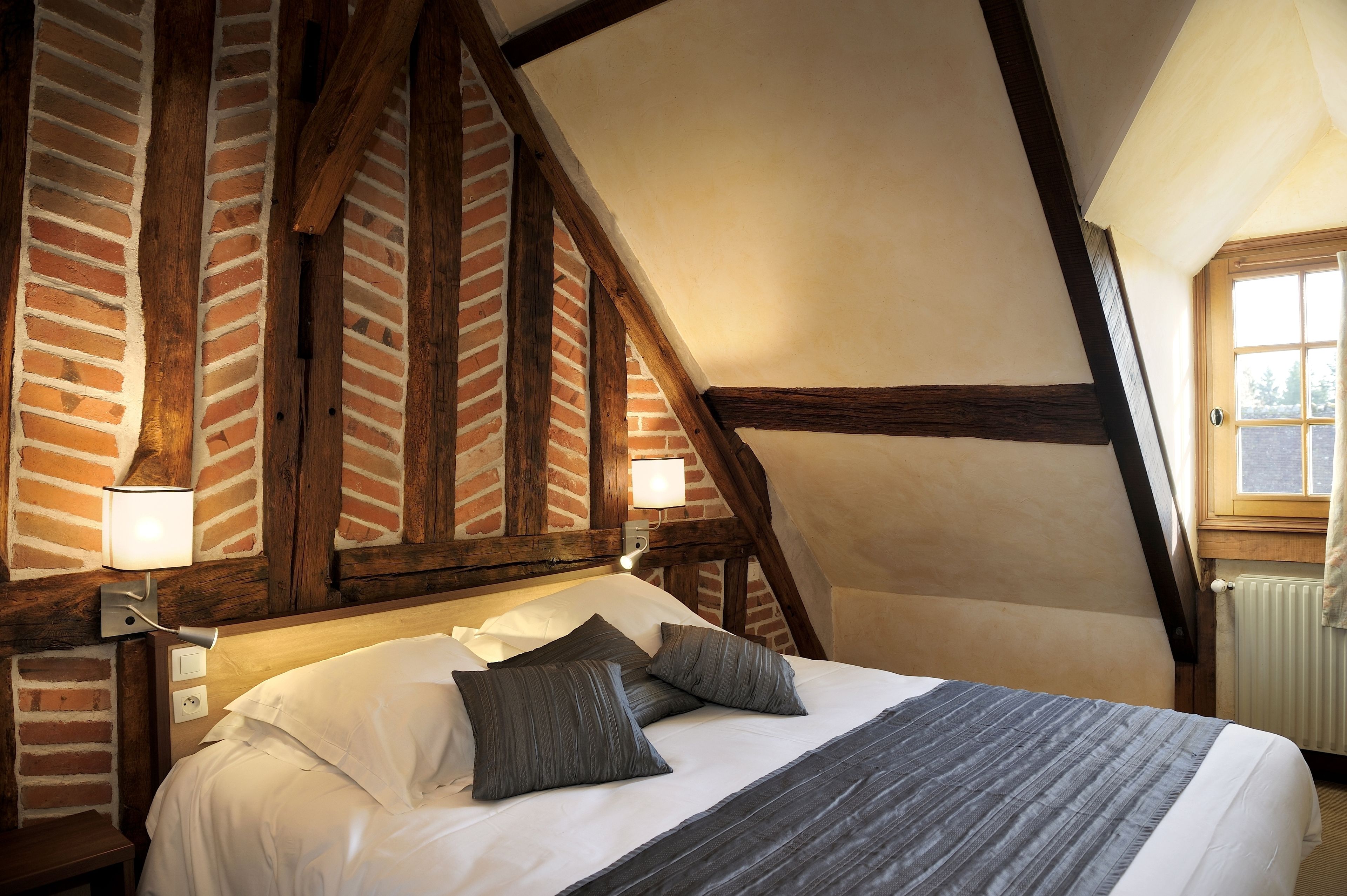 Double Room | Minibar, desk, free cribs/infant beds, free WiFi