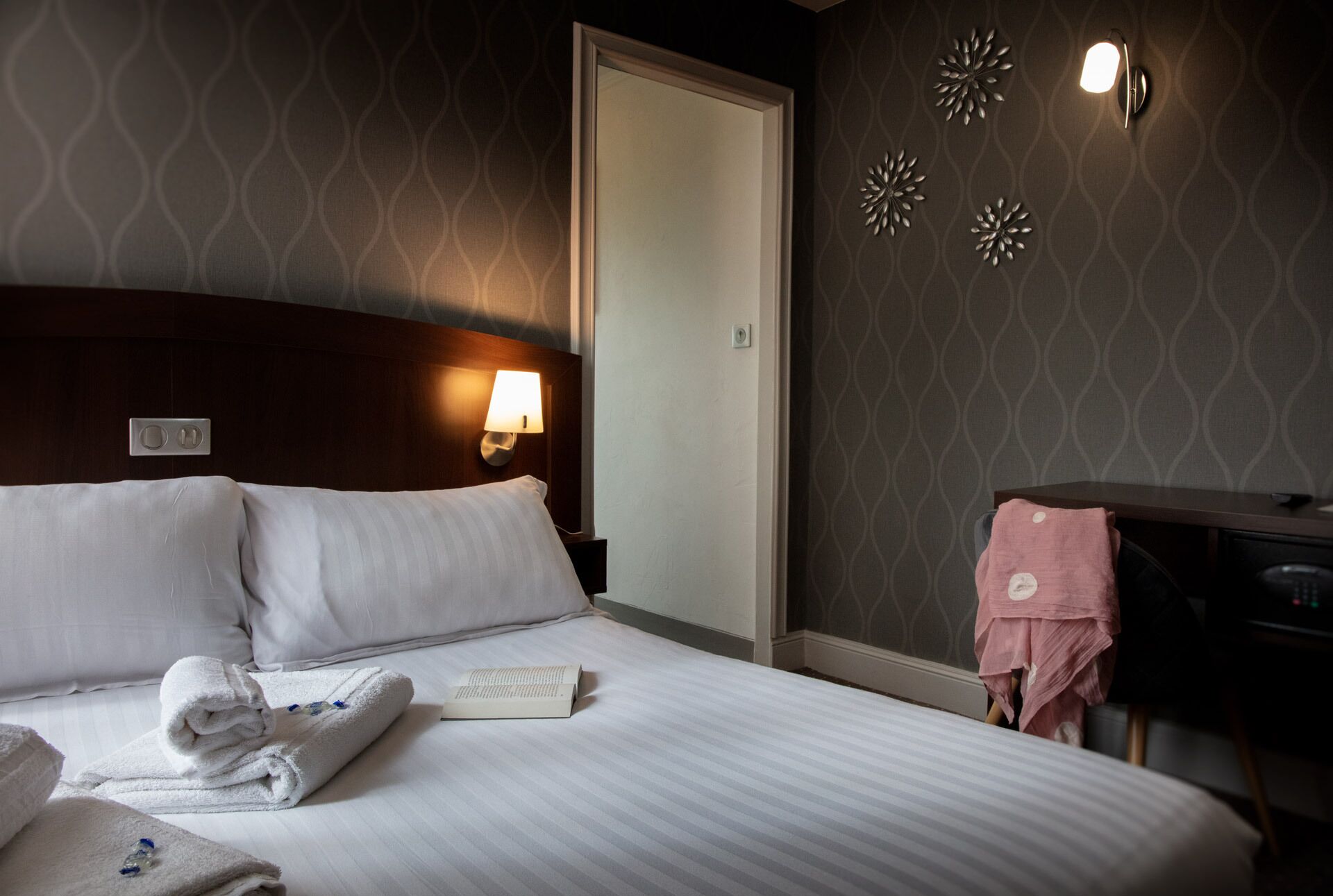 in-room safe, individually decorated, desk, soundproofing