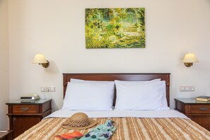 Premium bedding, in-room safe, free WiFi - Hotel Katerina (Naxos)