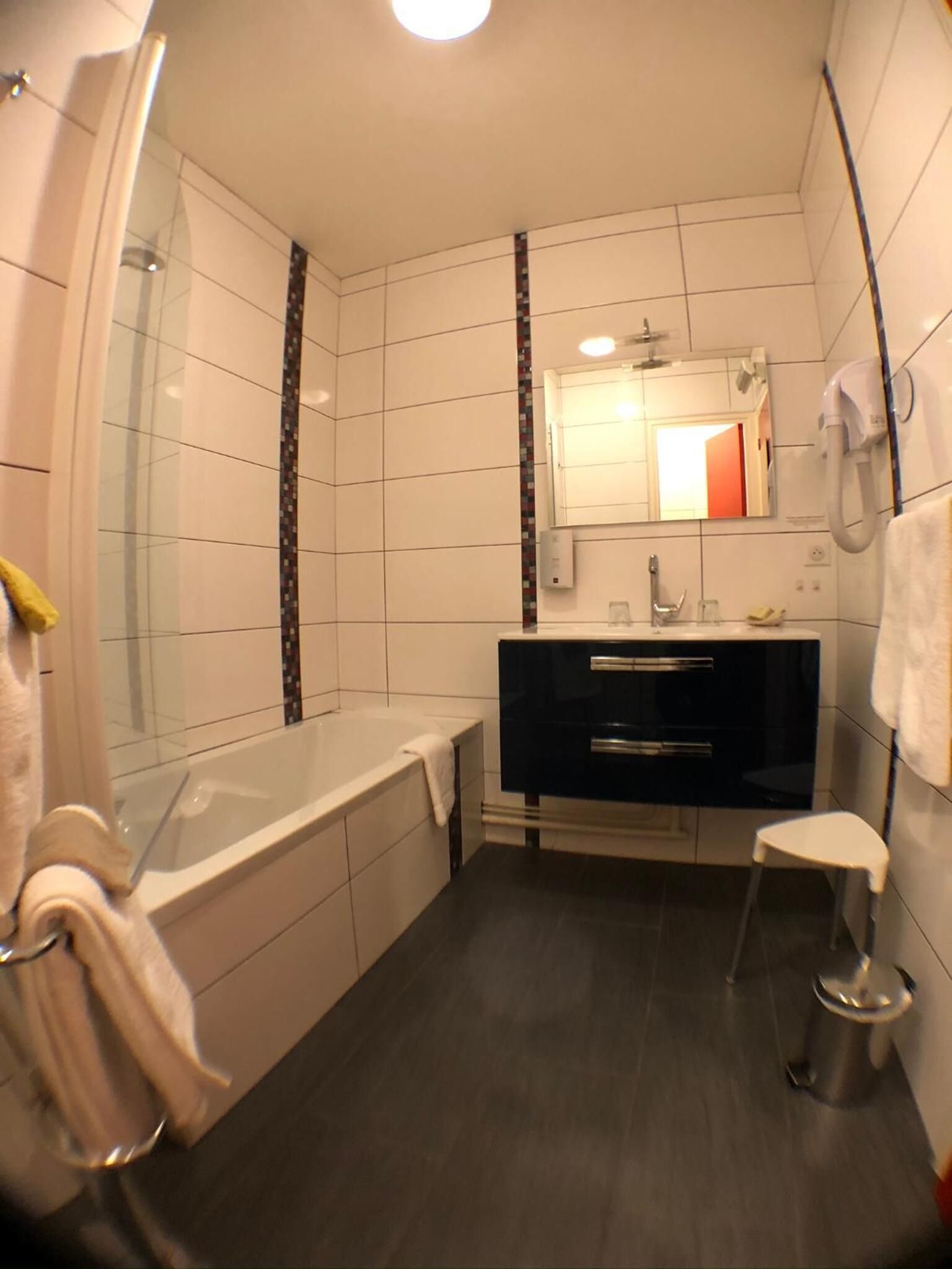 superior double room | bathroom | free toiletries, hair dryer, towels