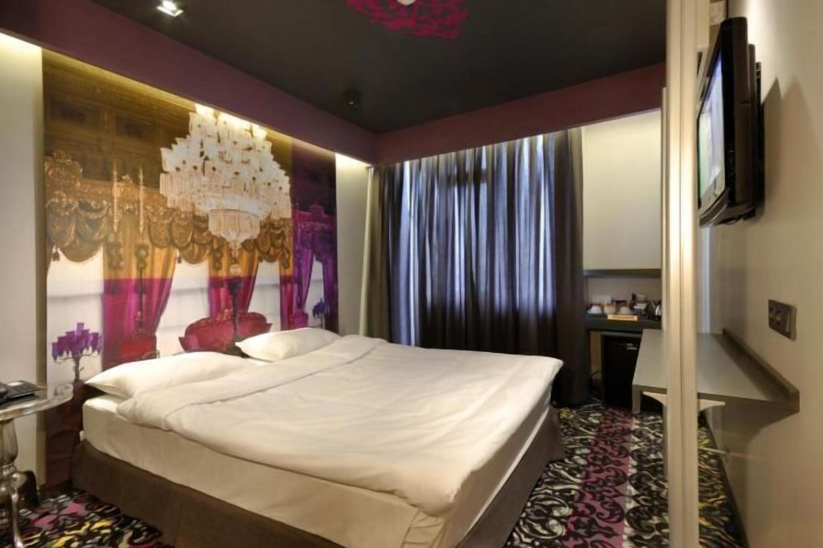 Minibar, in-room safe, desk, soundproofing