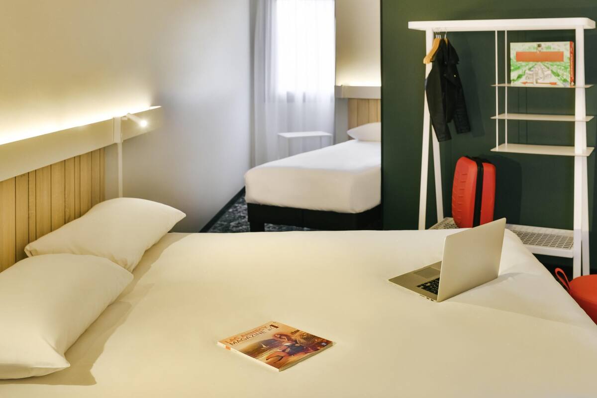 Standard Room, Multiple Beds | Desk, blackout drapes, soundproofing, iron/ironing board (on request)