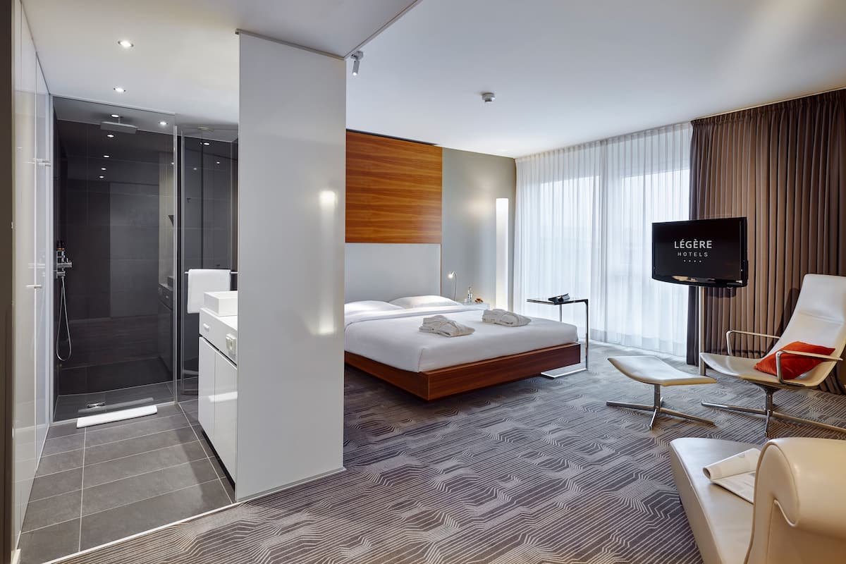 residence suite | 1 bedroom, premium bedding, desk, blackout curtains