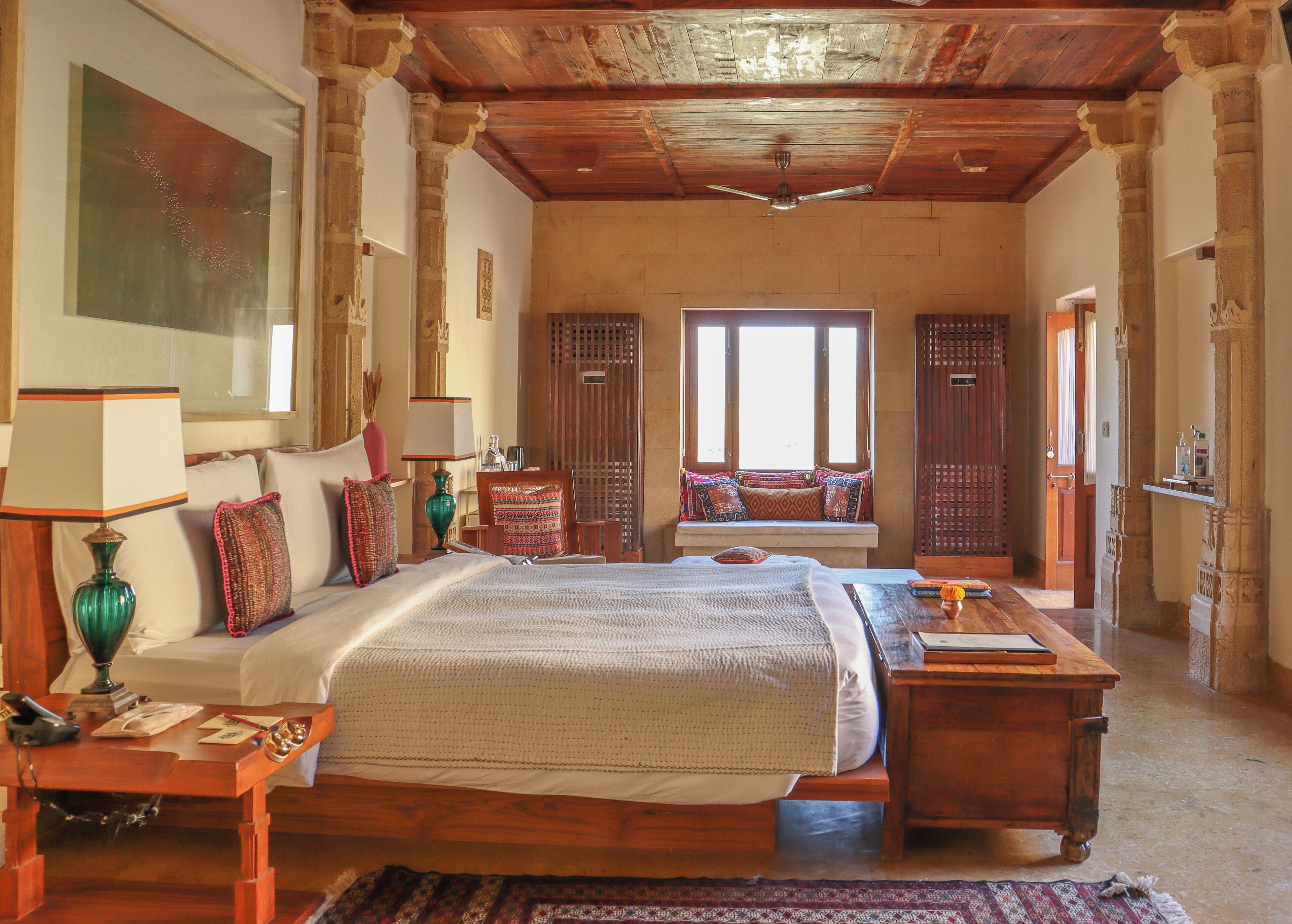 Thar Haveli | Minibar, in-room safe, desk, blackout drapes